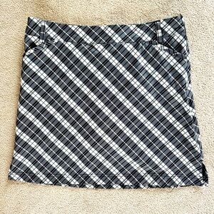 A U R plaid Skort